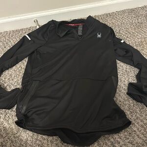 Size L Spyder Active long sleeve with pockets